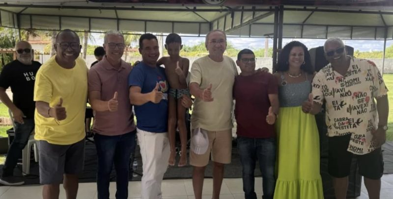 APLB Sindicato em Juazeiro comemorou o Dia do Trabalhador com seus assiociados e convidados com música, brindes e reflexão